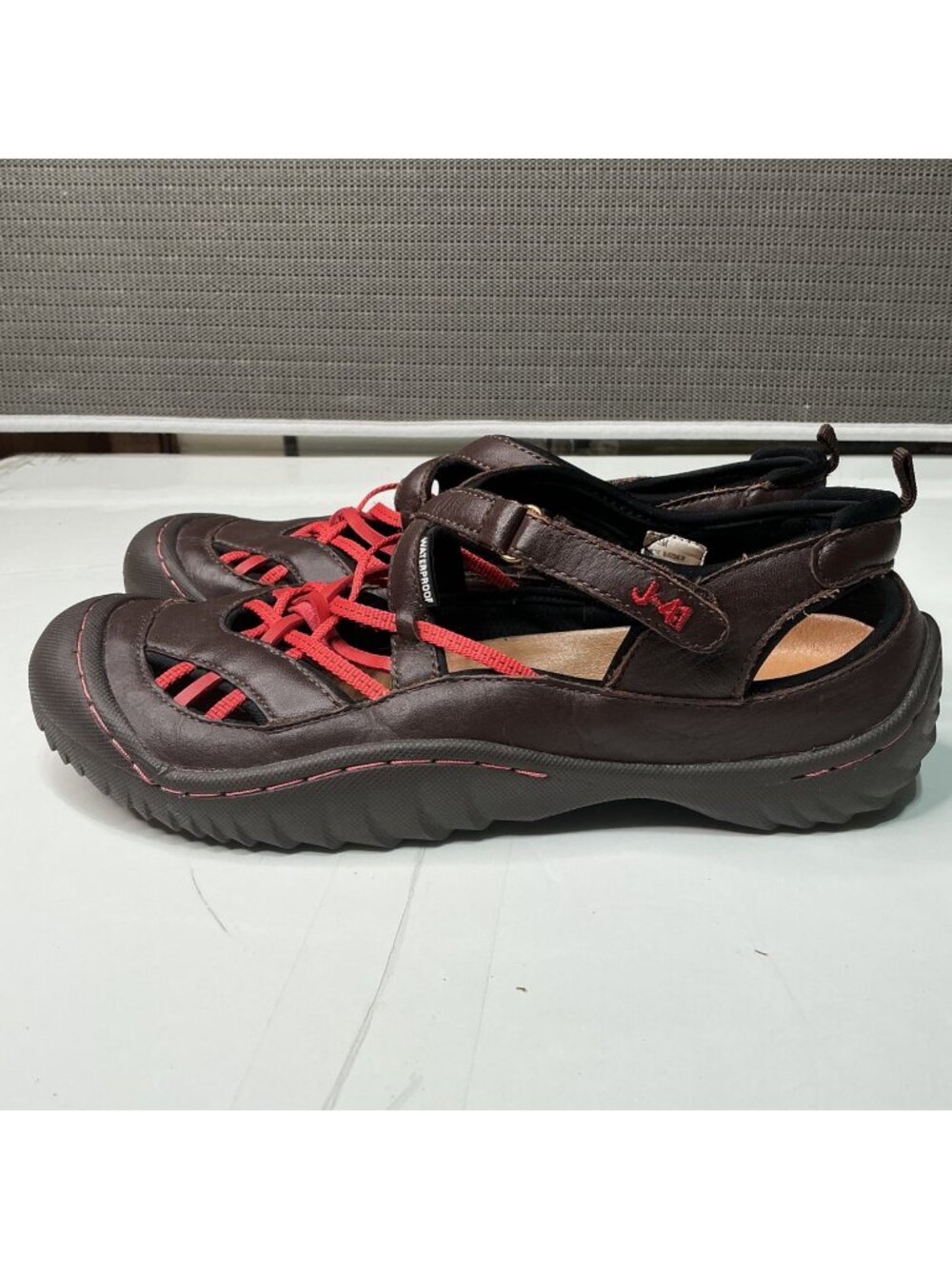 J-41 Women's Waterproof Brown Leather Adventure Sandals Red Straps Size 9.5M